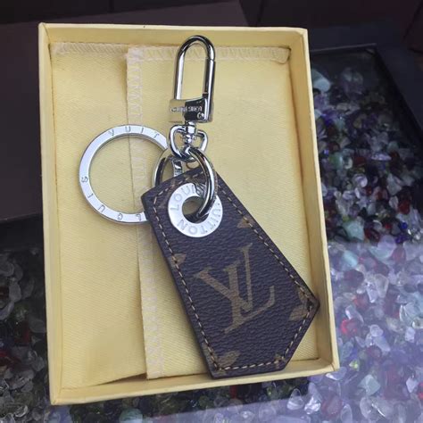 lv key holder how to use|louis vuitton key holder price.